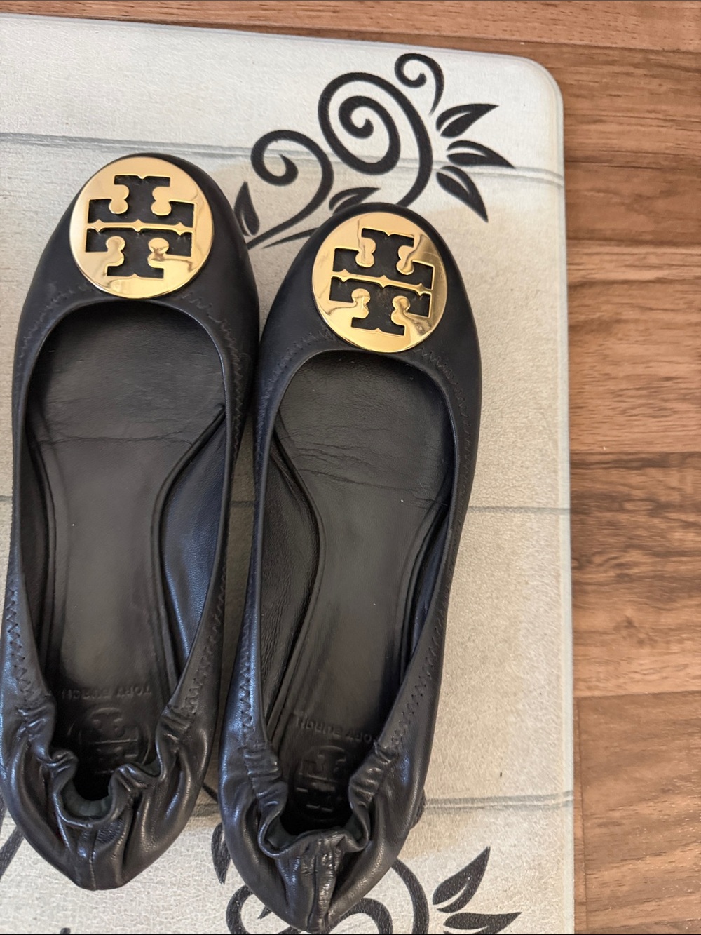 Tory Burch Black Leather Ballet Flats with Gold Logo Discs